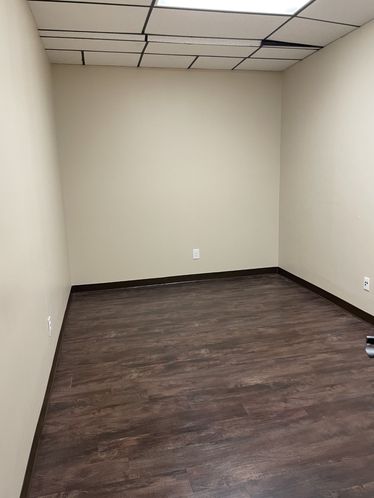 Suite 125